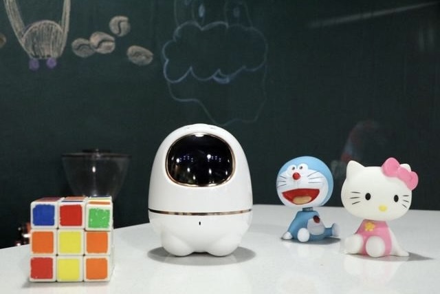 无线WIFI智能机器人