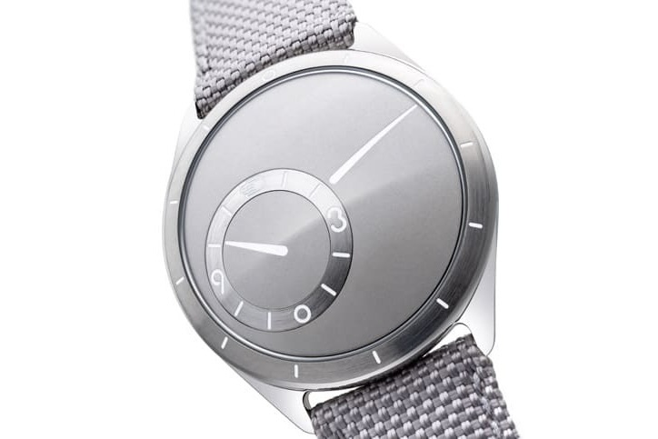 极简化设计手表